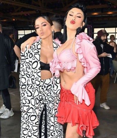 Anitta posou com grandes nomes como Kali Uchis, Lana Del Rey e Olivia Rodrigo durante o evento - Reprodução/Instagram