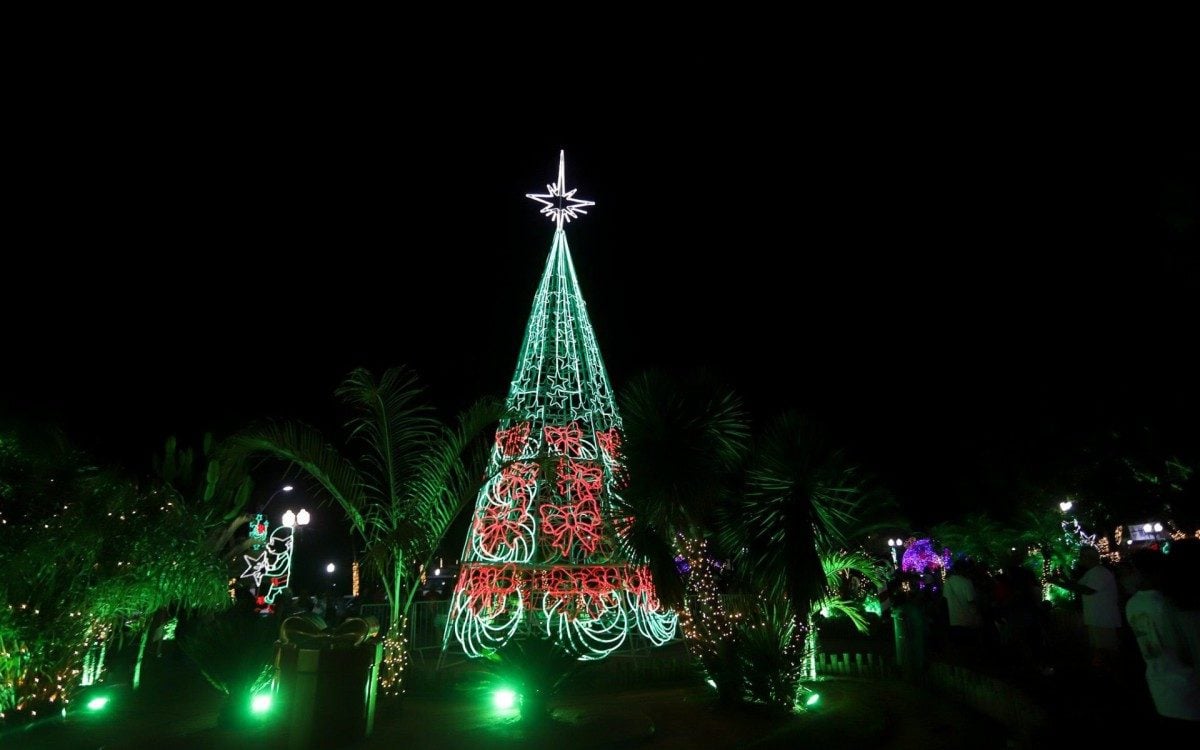 Decoração de Natal emociona moradores de Saquarema | Saquarema | O Dia