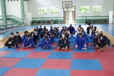 Atletas de projeto social da Guarda são graduados no município