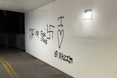 Memorial a Anne Frank nos EUA é vandalizado com pichações nazistas