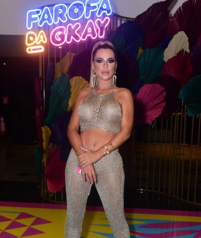 Deolane Bezerra chegando para a Farofa da Gkay, em Fortaleza/CE  - Ag.news