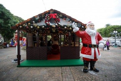 Casa do Papai Noel é aberta ao público em Saquarema