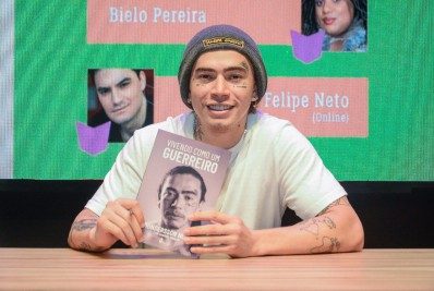 Whindersson Nunes adia sessão de autógrafos: 'Sob cuidados médicos'