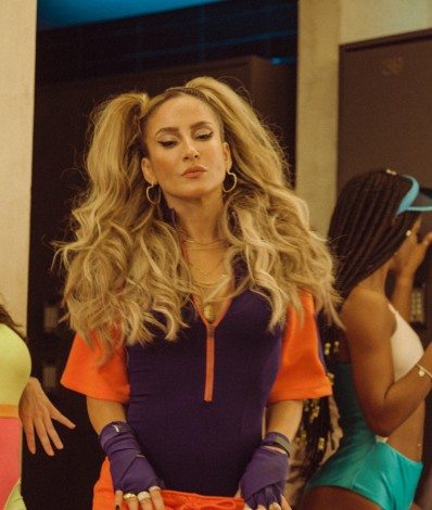 Claudia Leitte - Tainá Bernard