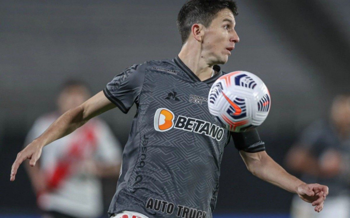 Nacho Fern&aacute;ndez, do Atl&eacute;tico-MG, foi eleito um dos melhores meias do Brasileiro