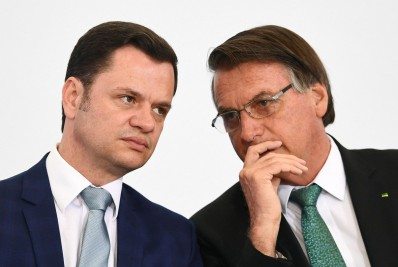 Tensão nas forças federais