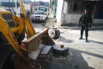 Homem fica ferido após troca de tiros com PMs em São João de Meriti