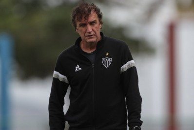Condenação por estupro estaria dividindo opiniões no Flamengo sobre Cuca
