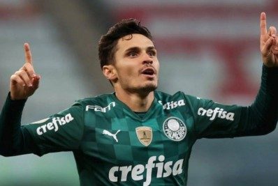 Jornalista discorda de Tite e defende jogador preterido da Seleção: 'Absurdo não ter chance'