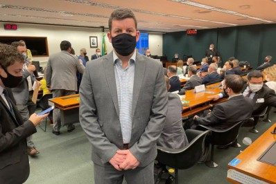 Hingo Hammes marca presença em encontro da Frente Nacional dos Prefeitos