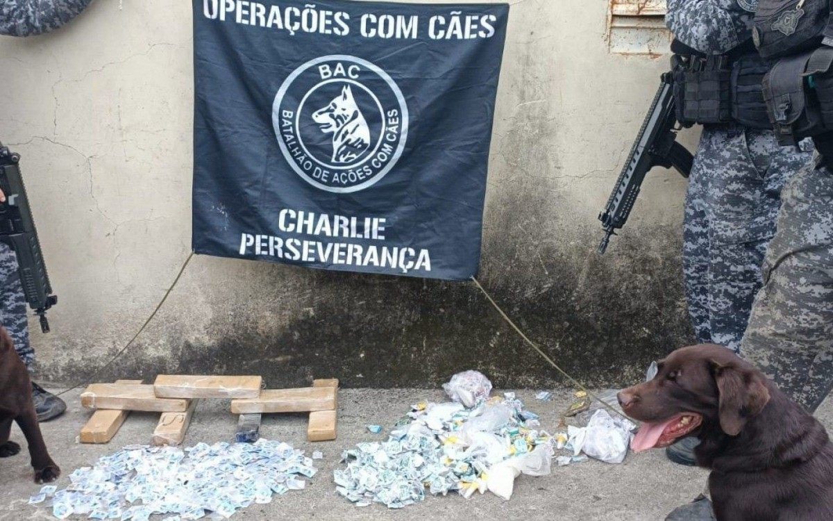 Pol&iacute;cia Militar faz opera&ccedil;&atilde;o no Complexo do Chapad&atilde;o 