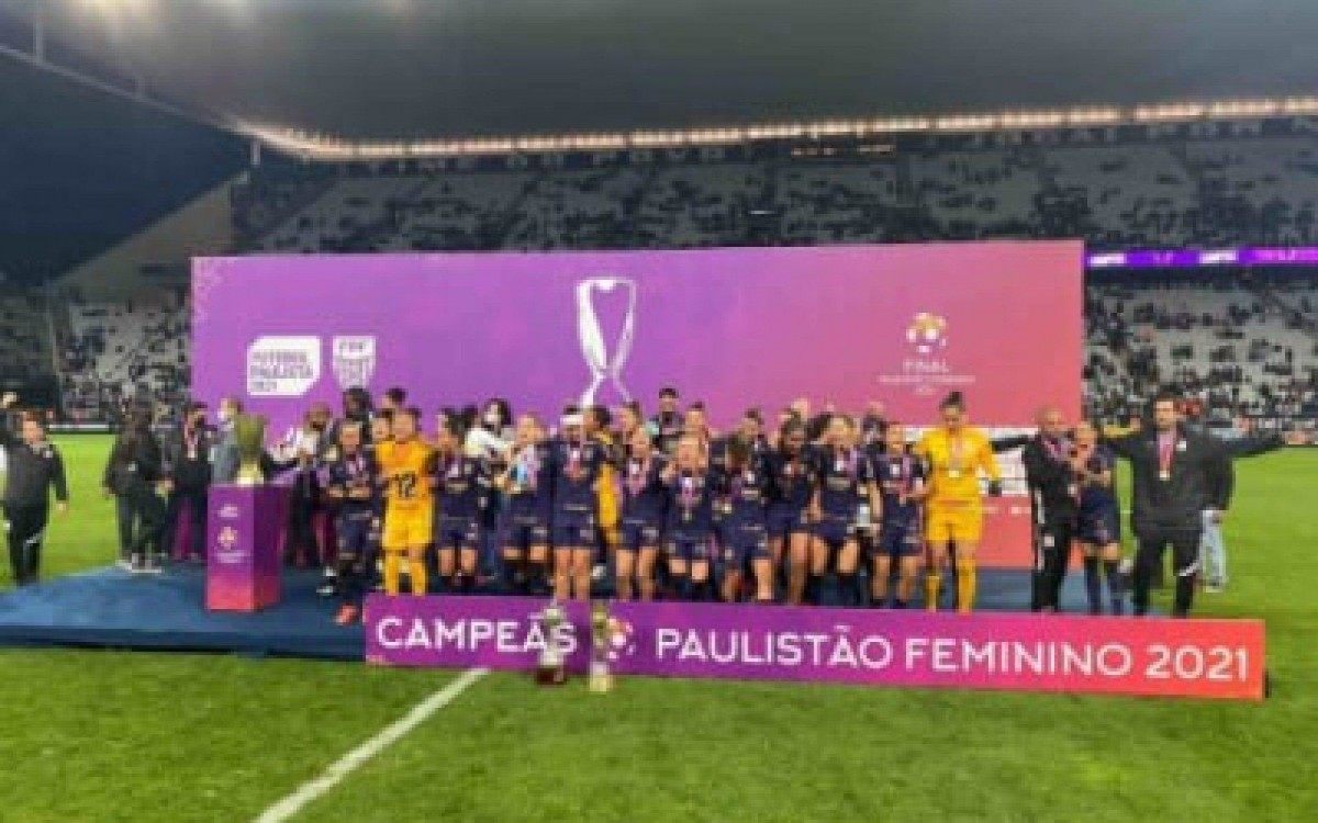 Título do Corinthians registra recorde de público do futebol feminino no  Brasil