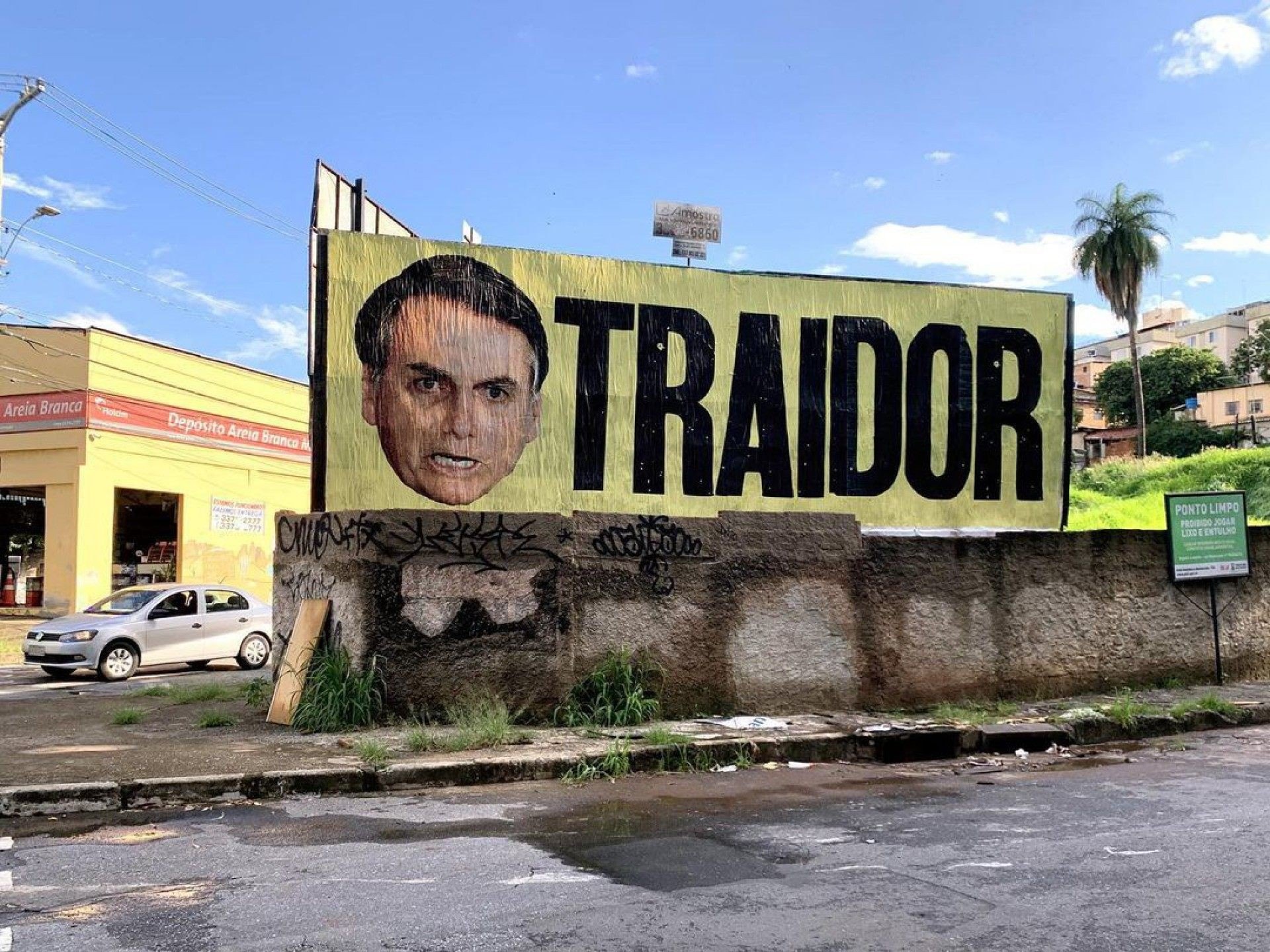 Ativistas instalam outdoors com críticas a Bolsonaro - Reprodução
