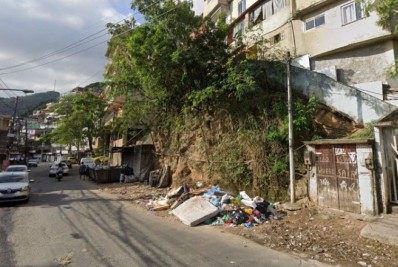 Prédio da milícia de Rio das Pedras é demolido em ação do MP com a Prefeitura