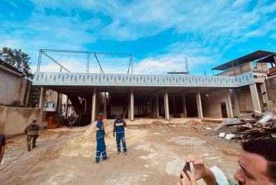 Prédio da milícia de Rio das Pedras é demolido em ação do MP com a Prefeitura