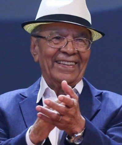 Monarco é homenageado em formatura de escola estadual do Rio Diversão