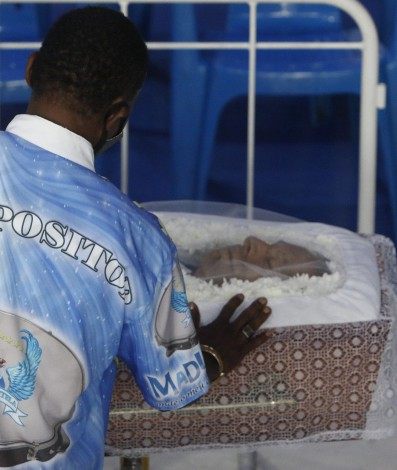 Geral - Velorio do Monarco, na quadra da Escola de Samba Portela, em Madureira, zona norte do Rio. - Reginaldo Pimenta / Agencia O Dia