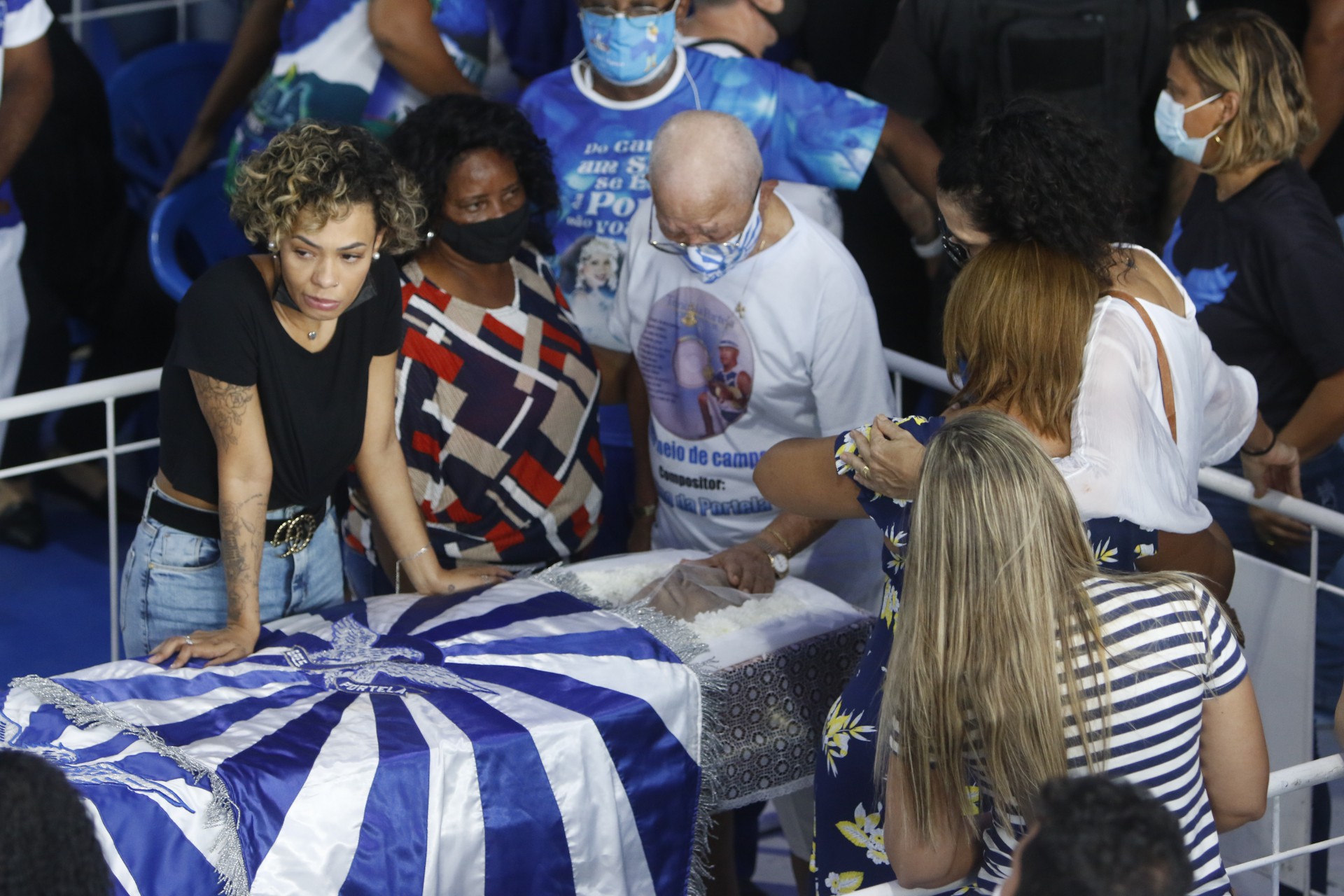 Geral - Velorio do Monarco, na quadra da Escola de Samba Portela, em Madureira, zona norte do Rio. - Reginaldo Pimenta / Agencia O Dia