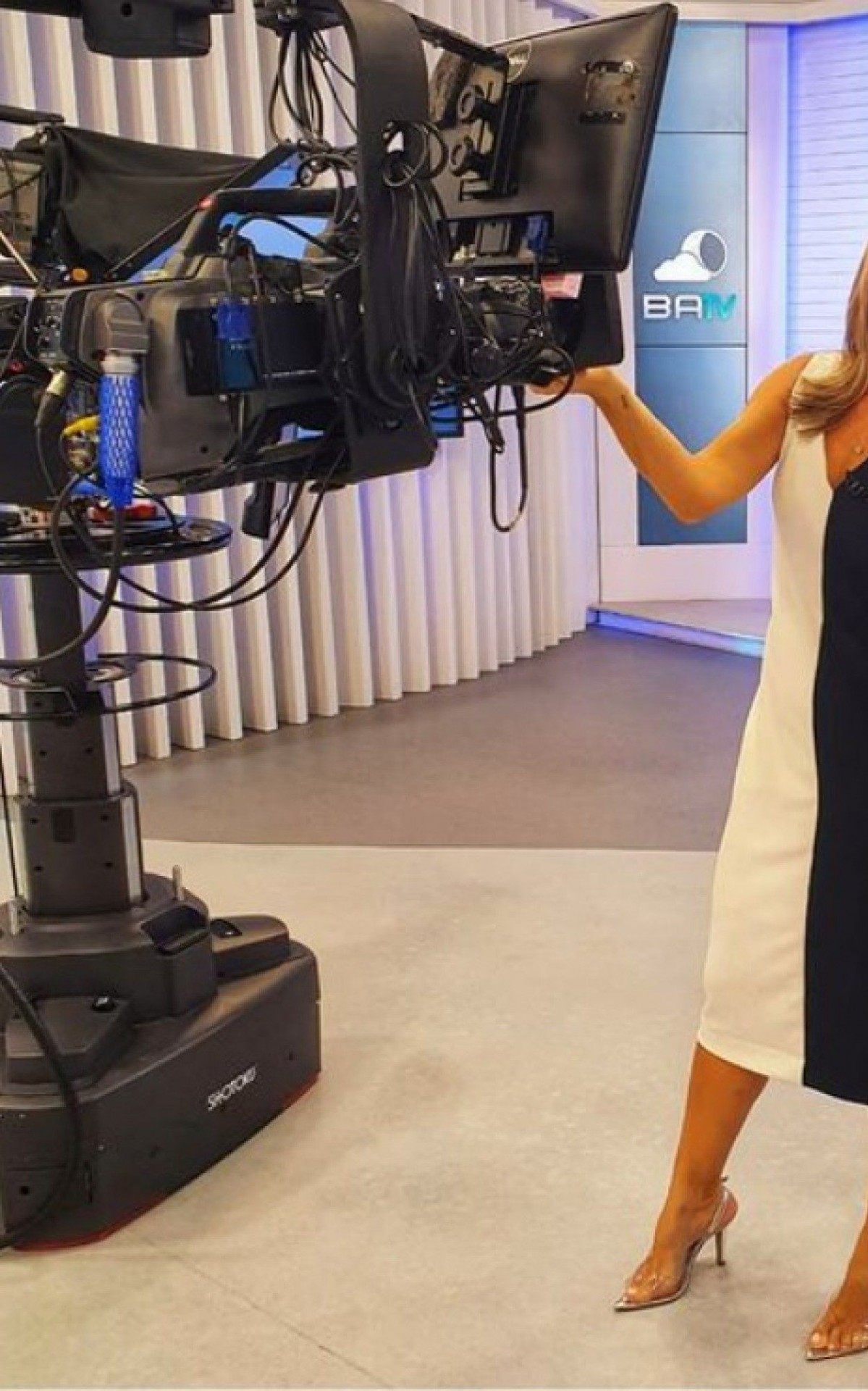 Rep&oacute;rter Camila Marinho