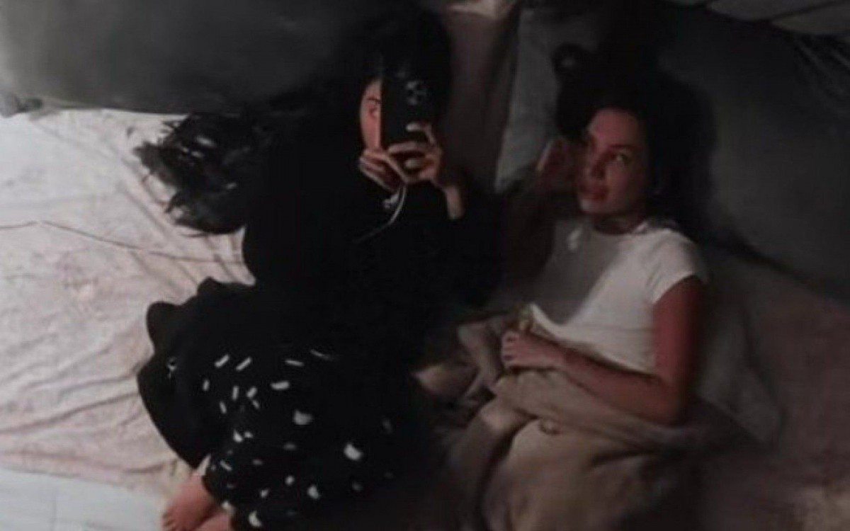 MC Mirella e Stéfani Bays