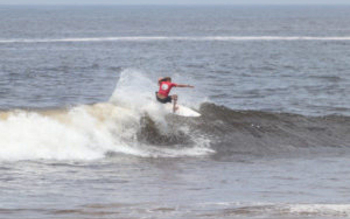 Competi&ccedil;&otilde;es tamb&eacute;m aconteceram no mar de Saquarema