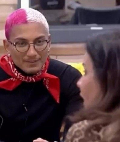 Dynho Alves está na roça e pede ajuda de Mirella: 'Bora, minha vida' - Reprodução