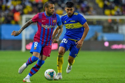 Nos pênaltis, Boca Juniors vence Barcelona em reestreia de Daniel Alves