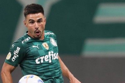 Fluminense encaminha acerto e atacante do Palmeiras deve assinar na semana que vem