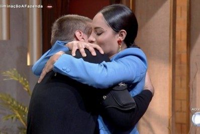 A Fazenda: Eliminados, MC Gui e Aline descobrem que a casa caiu para os casais