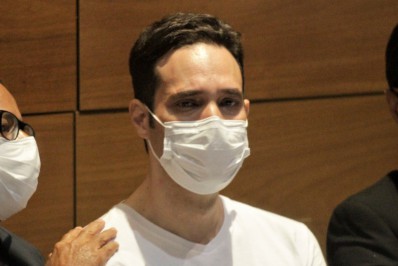 'Juro por Deus, nunca encostei um dedo em um fio de cabelo de Henry', diz Jairinho em audiência