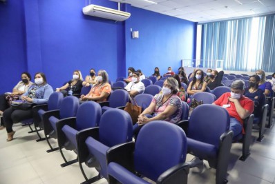 Enfermeiros participam de treinamento do Programa IST/AIDS em Meriti