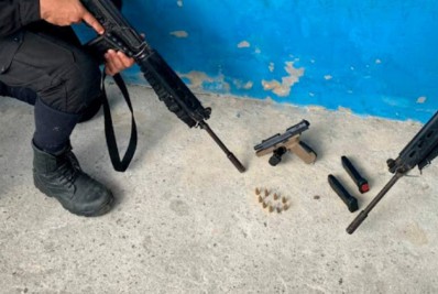 Homem é preso com pistola após troca de tiros com a PM na Chatuba