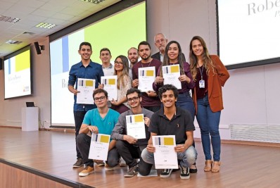 Siderúrgica oferece cerca de 50 bolsas únicas de R$ 6 mil para jovens da Zona Oeste