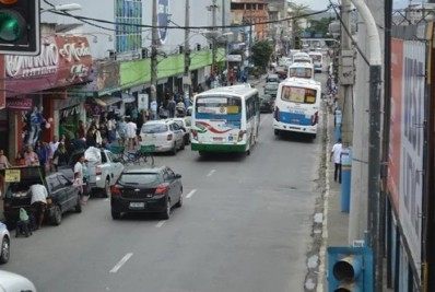 Com a proximidade do Natal, moradores de Nilópolis pedem melhorias no trânsito do Centro