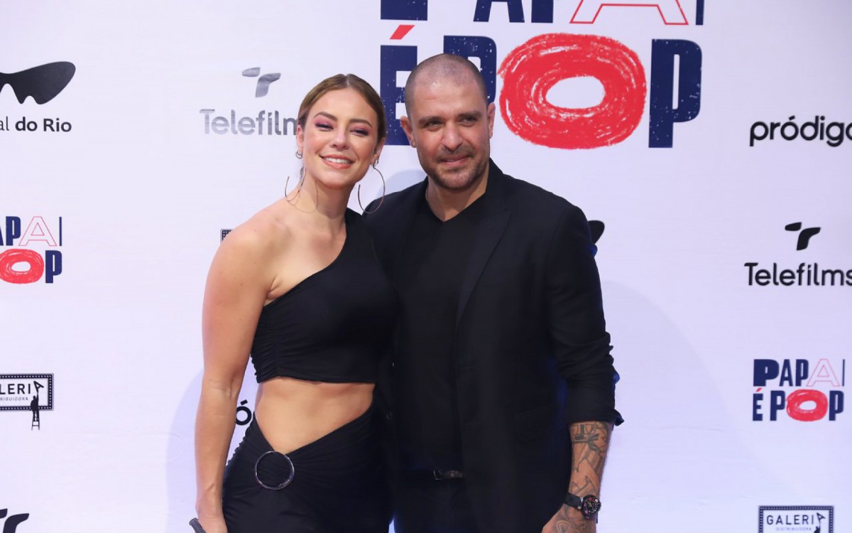 Paolla Oliveira e Diogo Nogueira na pr&eacute;-estreia do longa 'Papai &Eacute; Pop'