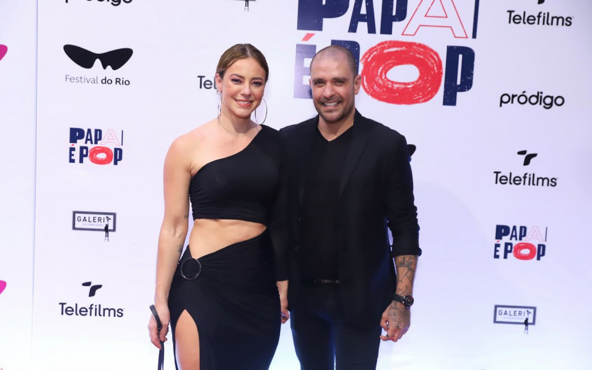 Paolla Oliveira e Diogo Nogueira na pr&eacute;-estreia do longa 'Papai &Eacute; Pop'
