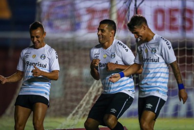 Grêmio 'enxuga' folha salarial e  comunica saída de ex-jogador do Flamengo e Vasco