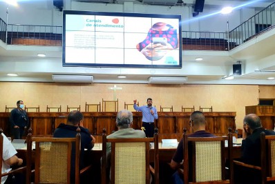 Vereadores de Caxias se reúnem com representantes da Águas do Rio