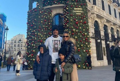 Jogador do Vasco aproveita férias ao lado de Vinicius Junior, ex-Flamengo