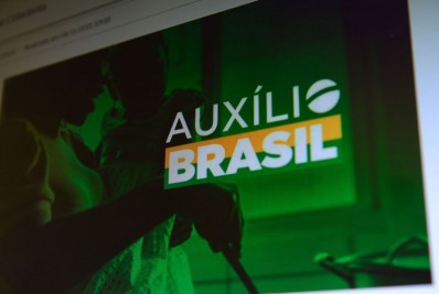 Caixa paga Auxílio Brasil para beneficiários com NIS final 7 nesta segunda-feira