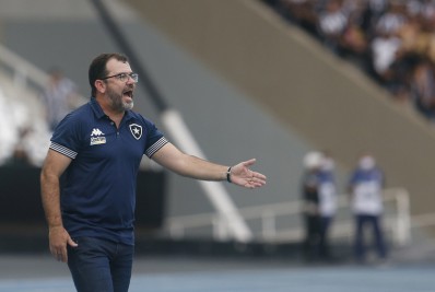 Enderson entende demissão no Botafogo, mas reclama da forma como foi