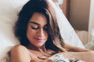 Thaila Ayala revela dificuldades no parto: 'Corríamos sérios riscos de vida'