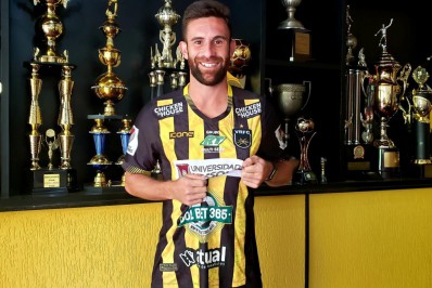 Reforço: Voltaço contrata volante Bruno Gallo