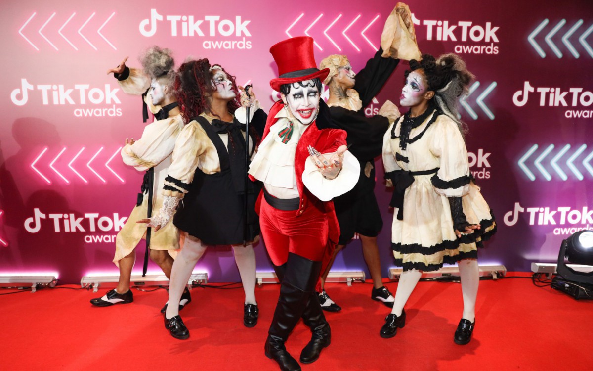 Gl&oacute;ria Groove