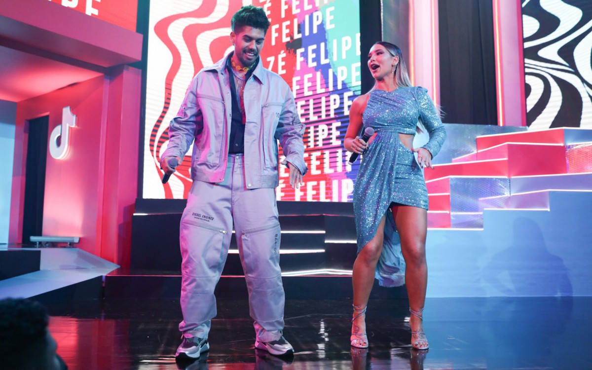 Z&eacute; Felipe e Virg&iacute;nia Fonseca