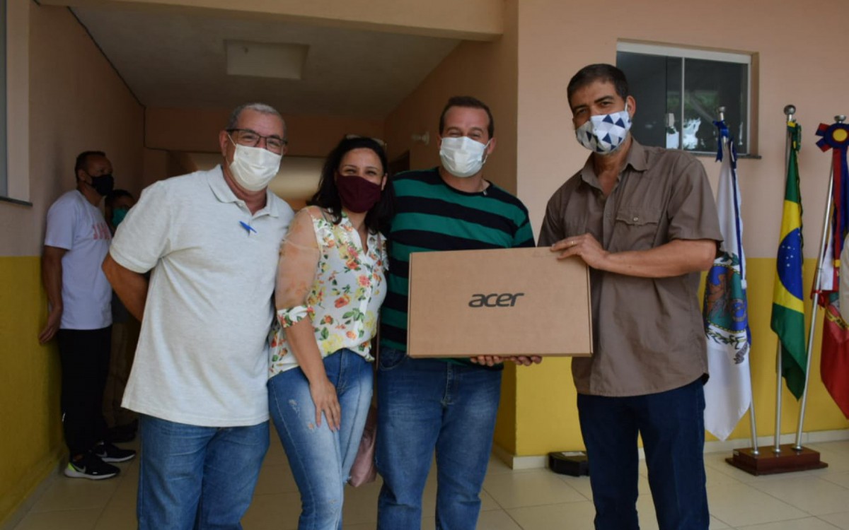 An&uacute;ncios foram feitos ontem (15)