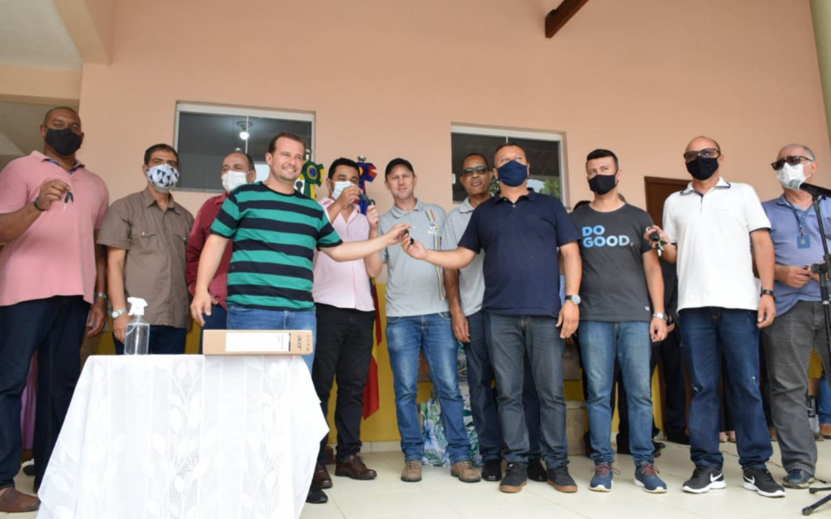 An&uacute;ncios foram feitos ontem (15)