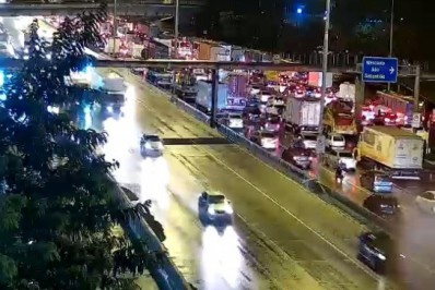 Chuva forte para o Rio e congestionamento é maior que o dobro em três semanas