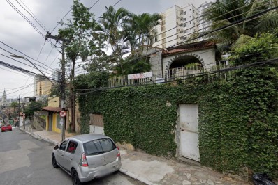 Rua Ivan Vigné, em Nova Iguaçu - Divulgação