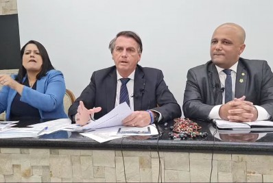 Bolsonaro afirma que irá divulgar nomes dos técnicos da Anvisa que liberaram o uso da Pfizer para crianças 